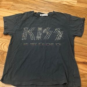 super cute graphic tee